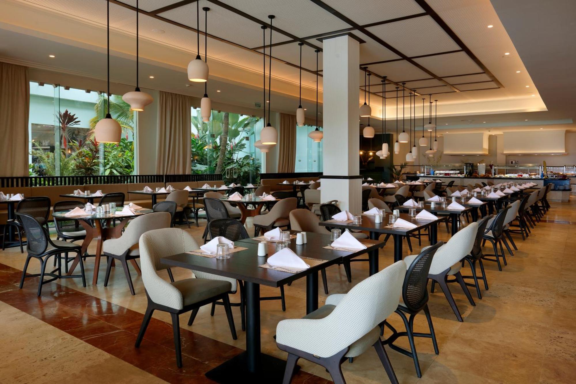 The Signature Level At Grand Palladium Lady Hamilton Resort & Spa 루세아 외부 사진