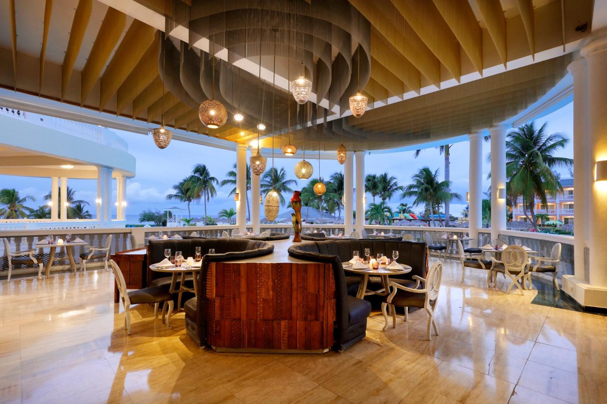 The Signature Level At Grand Palladium Lady Hamilton Resort & Spa 루세아 외부 사진