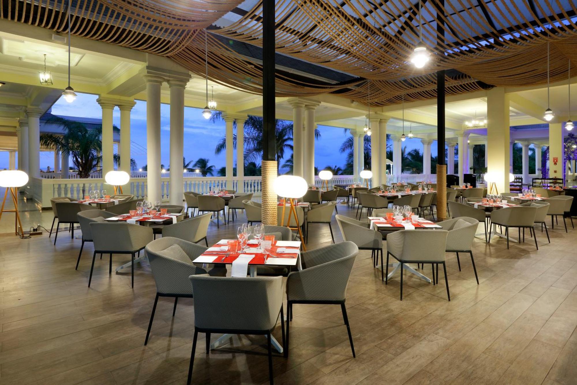 The Signature Level At Grand Palladium Lady Hamilton Resort & Spa 루세아 외부 사진