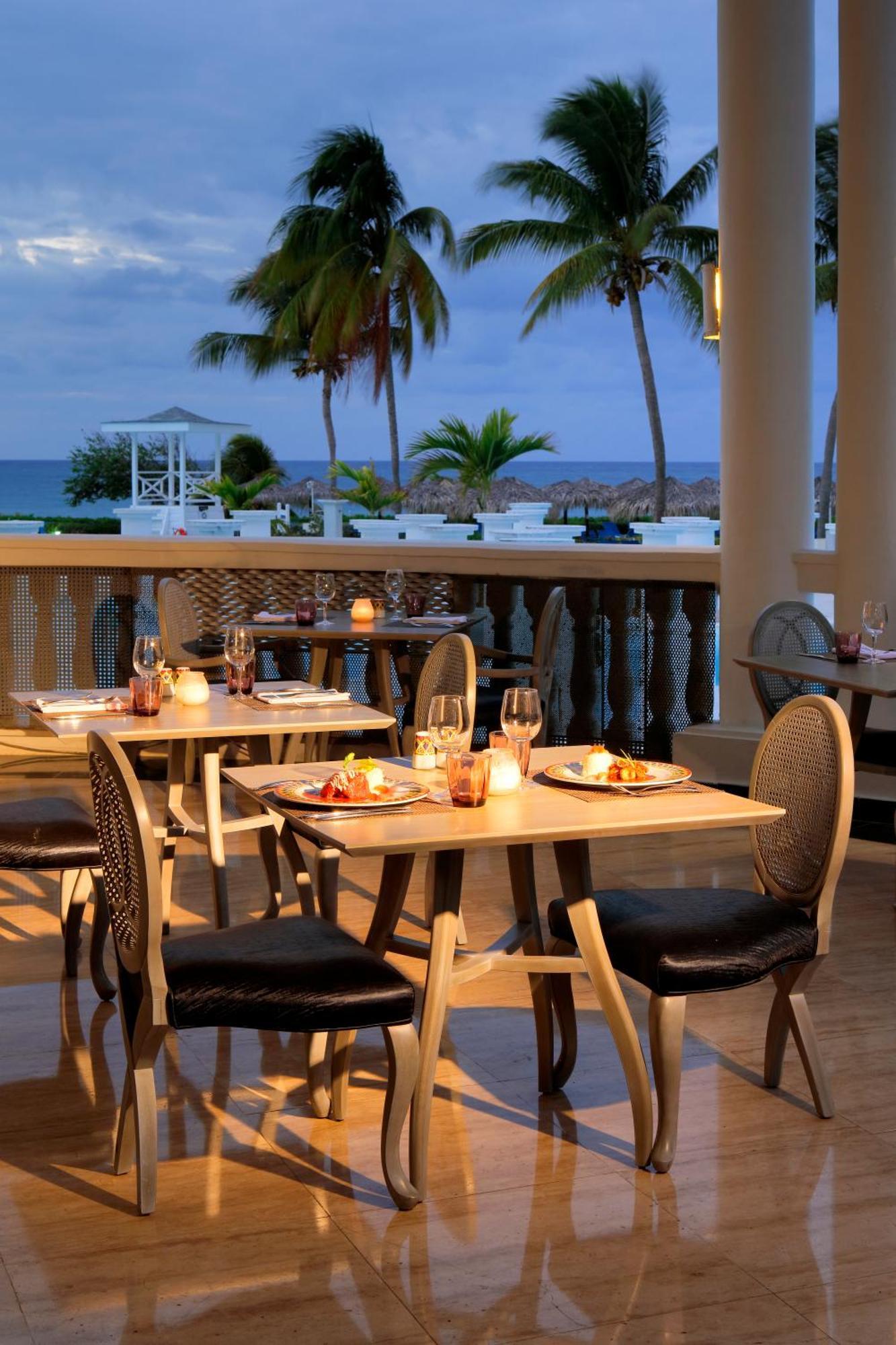 The Signature Level At Grand Palladium Lady Hamilton Resort & Spa 루세아 외부 사진