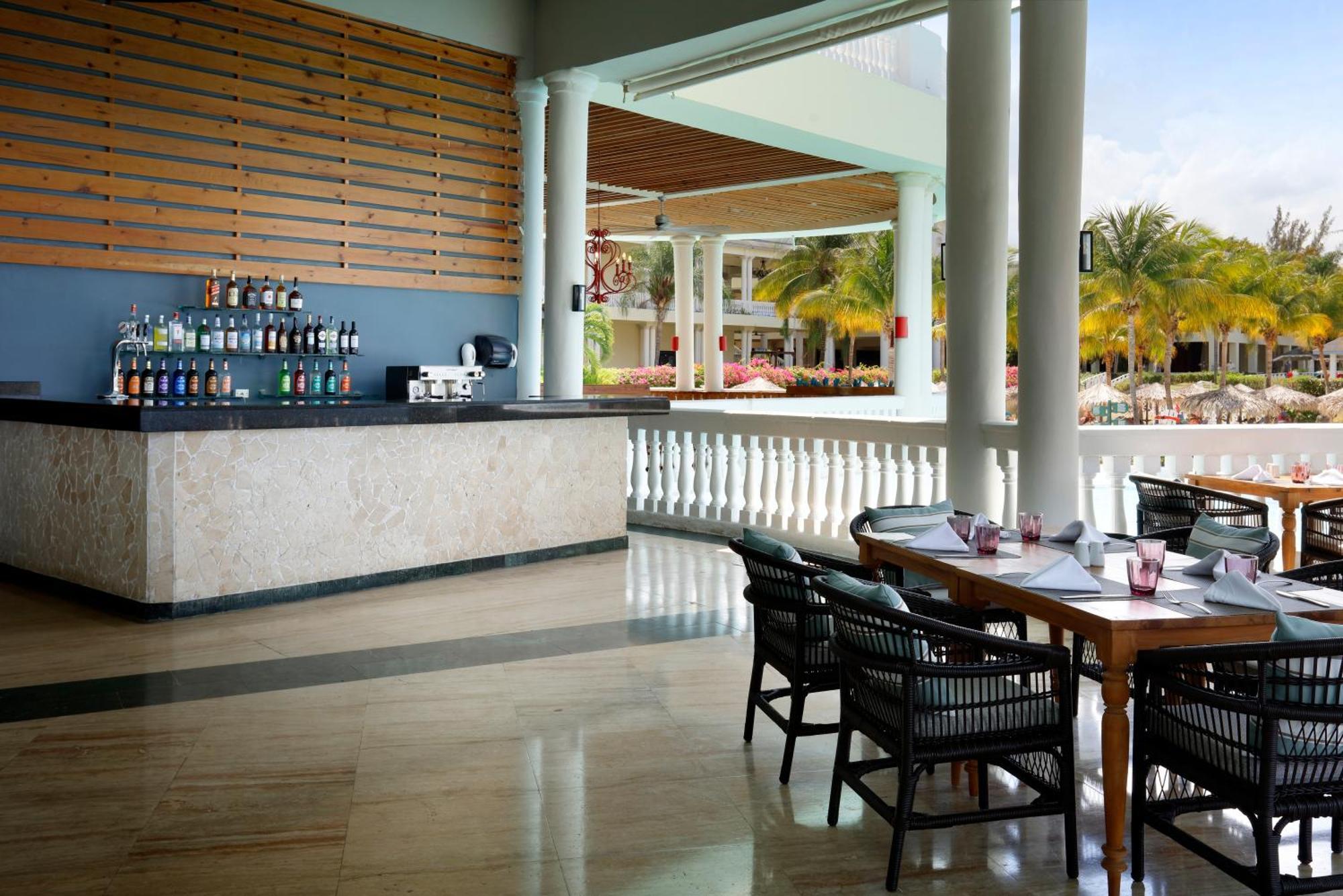 The Signature Level At Grand Palladium Lady Hamilton Resort & Spa 루세아 외부 사진