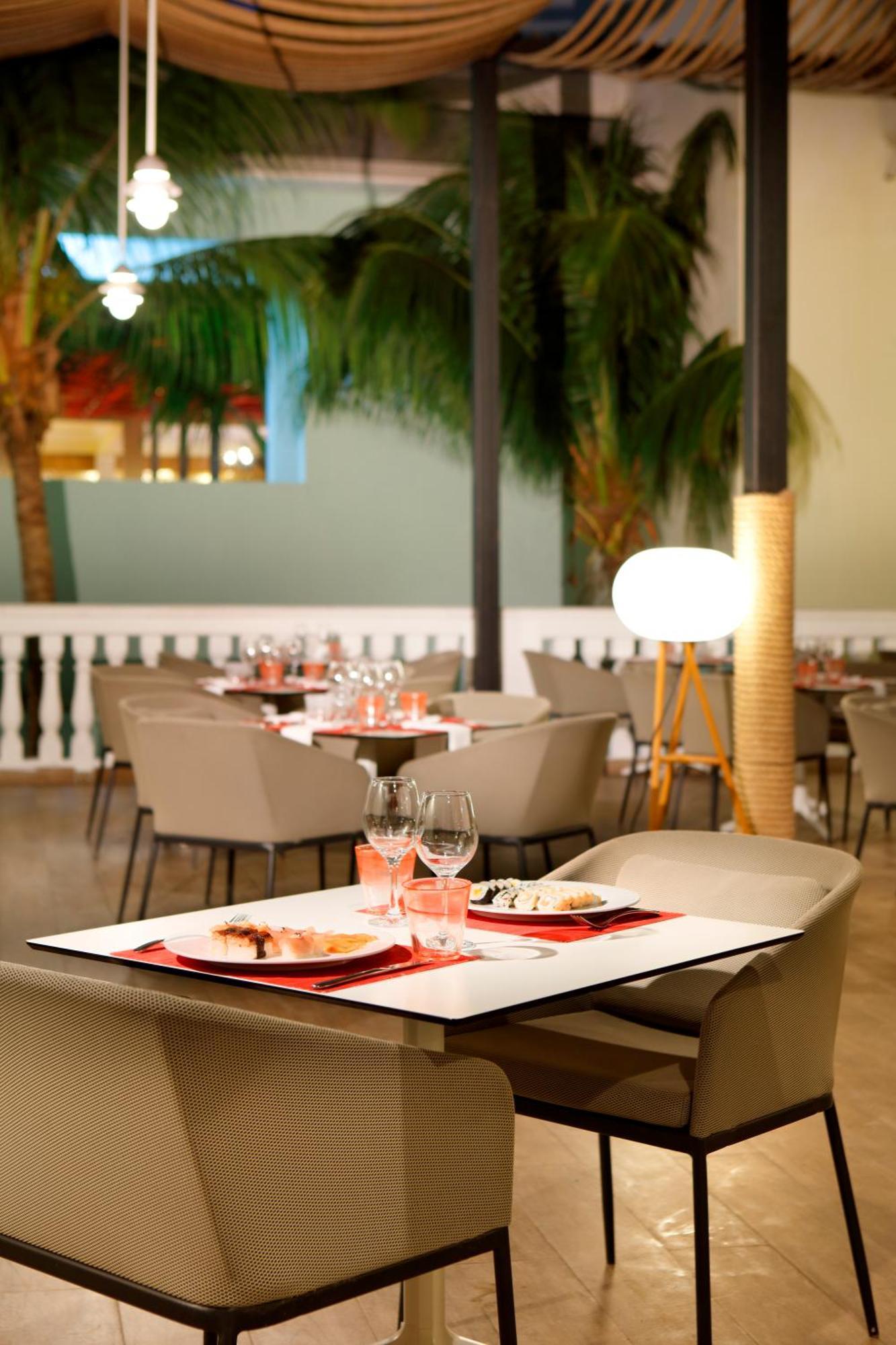 The Signature Level At Grand Palladium Lady Hamilton Resort & Spa 루세아 외부 사진